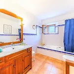 Pou Nou Villa *
